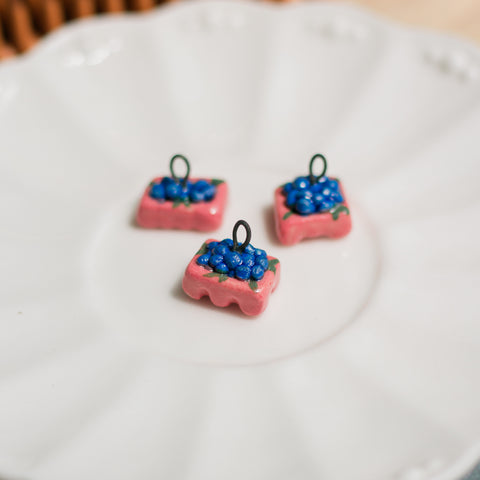 Blueberries in a Berry Basket Charm