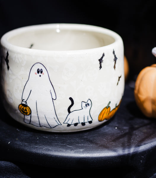 Tranditional Ghosties with Ghost Pets Personal Bowl