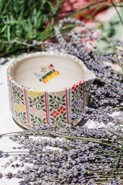 Cross Stich Wild Flower and Books Matcha Bowl