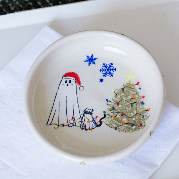 Catsper the Ghost Cat Christmas Pasta Bowl