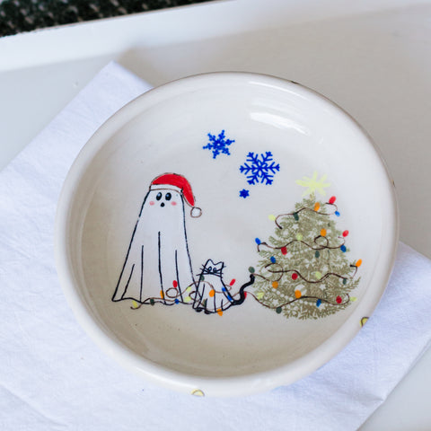 Catsper the Ghost Cat Christmas Pasta Bowl