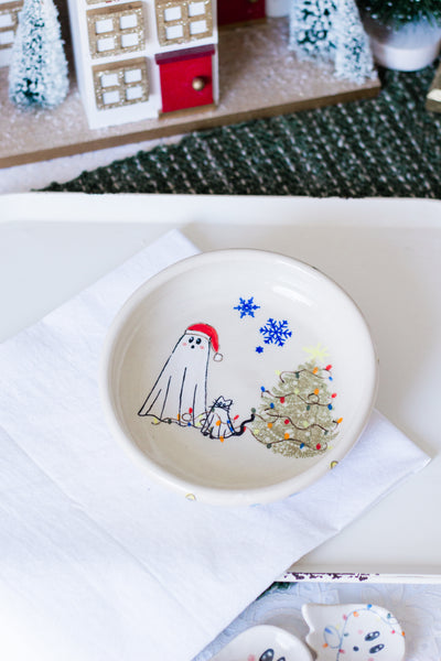 Catsper the Ghost Cat Christmas Pasta Bowl
